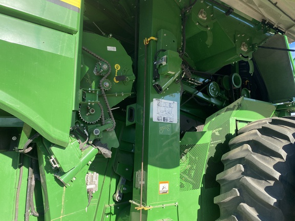 2019 John Deere S780 Combine