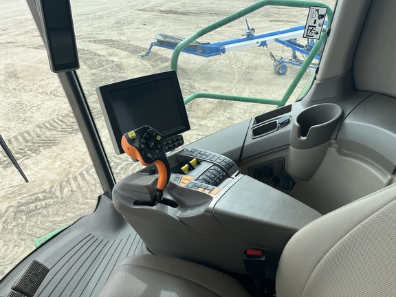 2022 John Deere S780 Combine