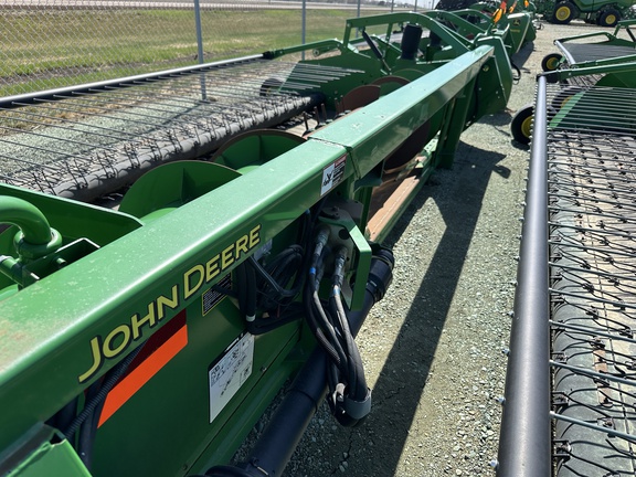 2015 John Deere 615P Header Combine
