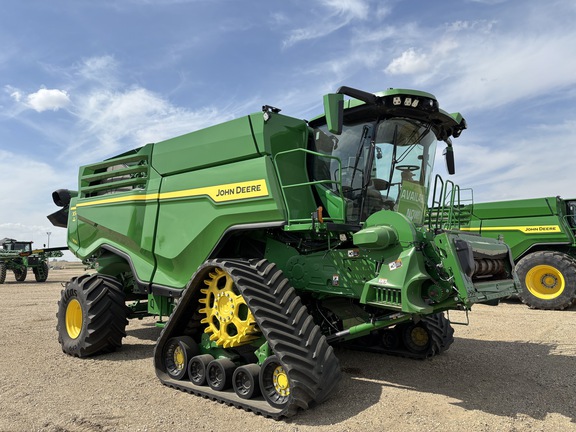 2023 John Deere X9 1100 Combine