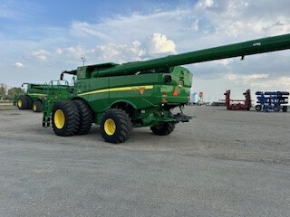 2022 John Deere S780 Combine