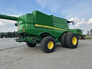 2022 John Deere S780 Combine
