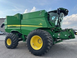 2022 John Deere S780 Combine