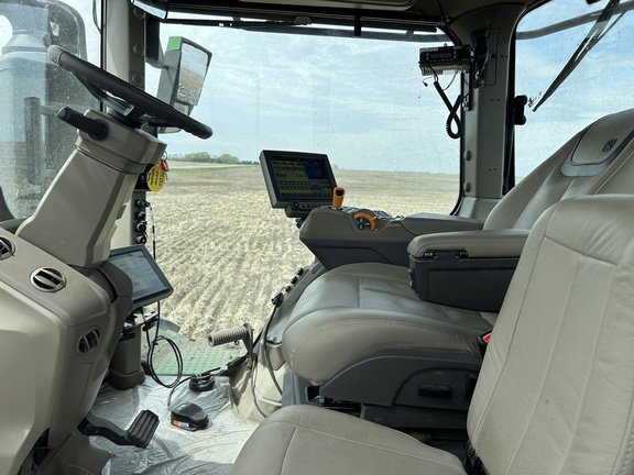 2022 John Deere 9R 590 Tractor 4WD