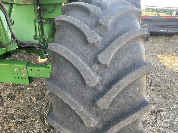 2015 John Deere S670 Combine