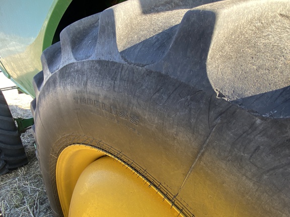 2013 John Deere S670 Combine