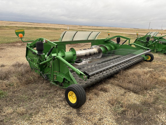 2012 John Deere 615P Header Combine