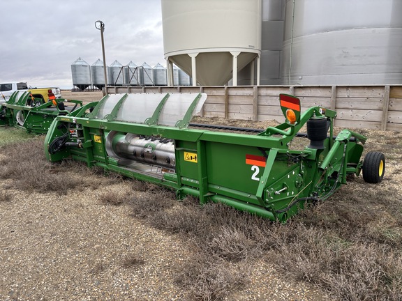 2012 John Deere 615P Header Combine