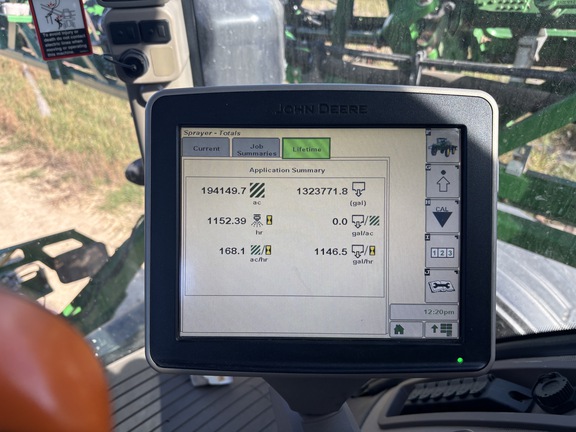 2015 John Deere R4038 Sprayer/High Clearance