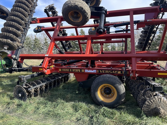 2023 Versatile viking 37 Disk