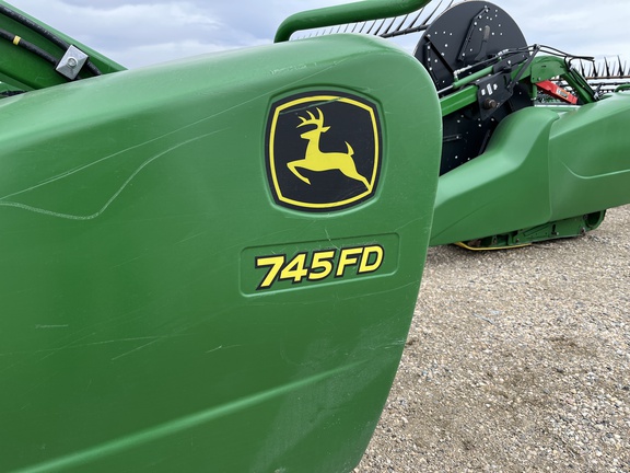2020 John Deere 745FD Header Combine
