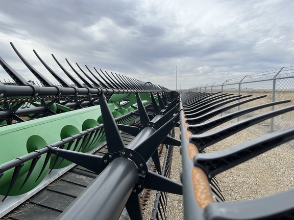 2020 John Deere 745FD Header Combine