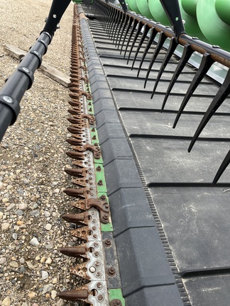 2020 John Deere 745FD Header Combine