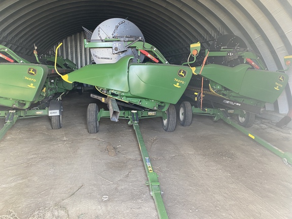 2020 John Deere 740FD Header Combine