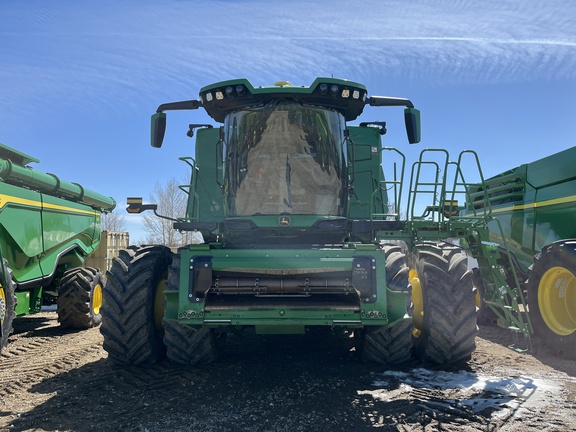 2024 John Deere X9 1000 Combine