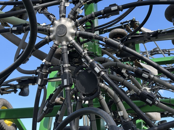 2024 John Deere P680 Air Seeder