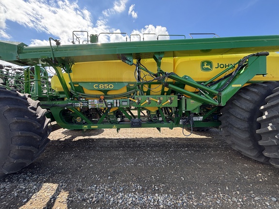 2024 John Deere P680 Air Seeder