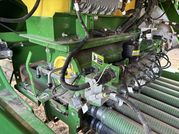 2024 John Deere P680 Air Seeder