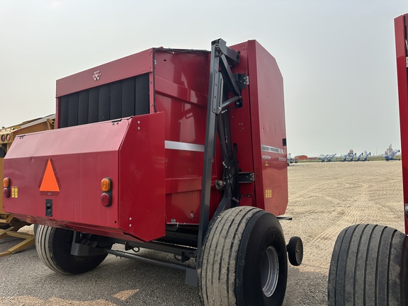 2014 Massey Ferguson 2956A Baler/Round
