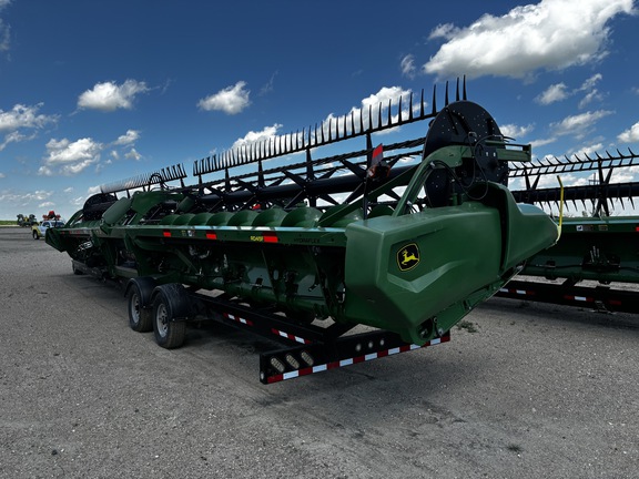 2023 John Deere RD45F Header Combine