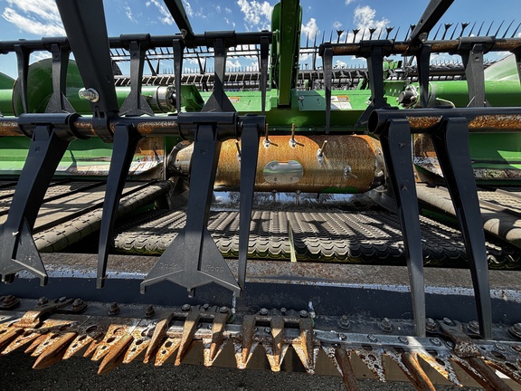 2023 John Deere RD45F Header Combine