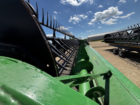2023 John Deere RD45F Header Combine