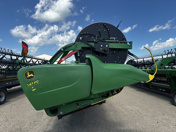 2020 John Deere 745FD Header Combine