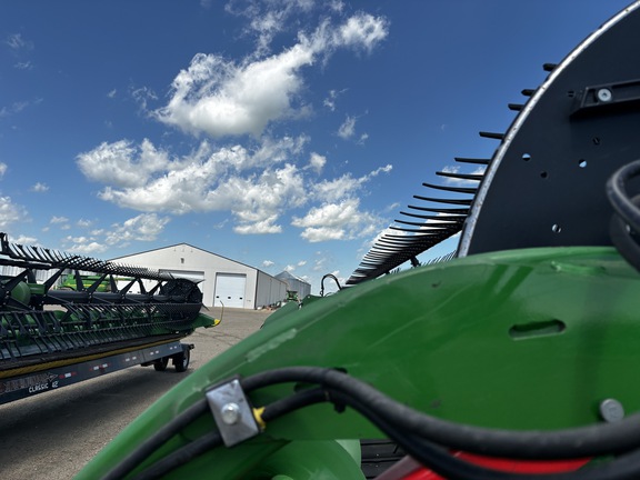 2020 John Deere 745FD Header Combine