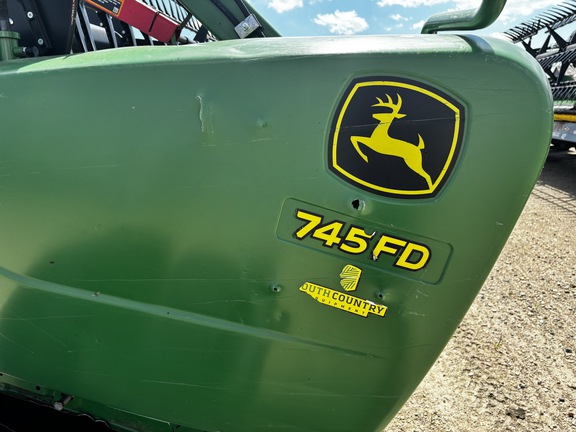 2020 John Deere 745FD Header Combine