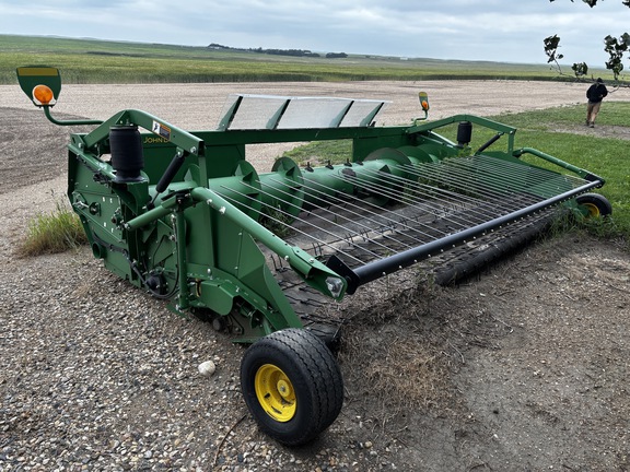 2016 John Deere 615P Header Combine