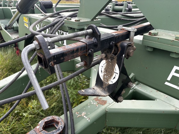 2013 Wishek 842LNT-38 Disk