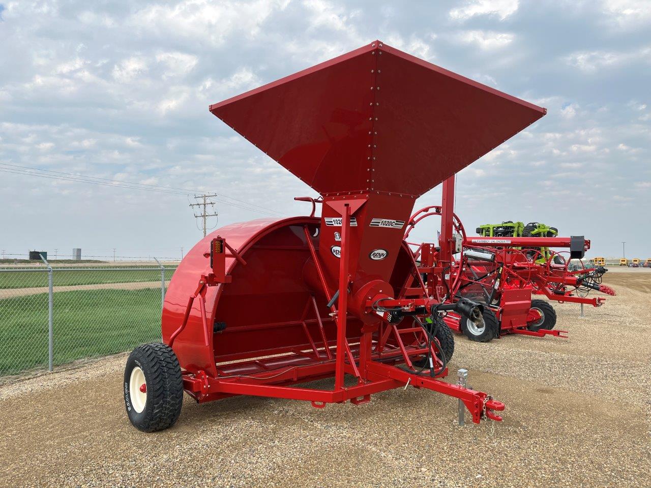 2023 Renn Mill 1020C Grain Bag Loader