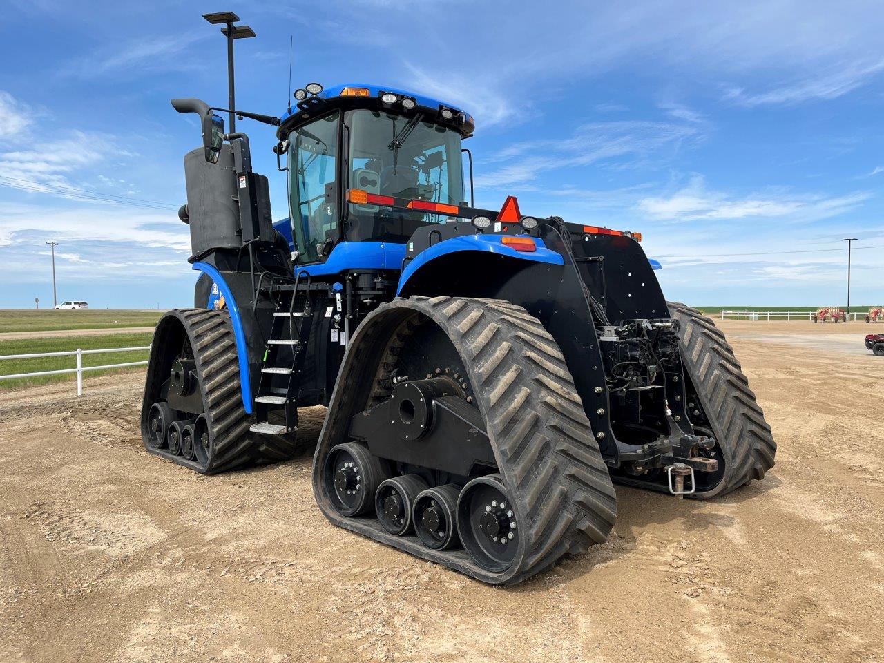 2019 New Holland T9.645 SmartTrax Tractor