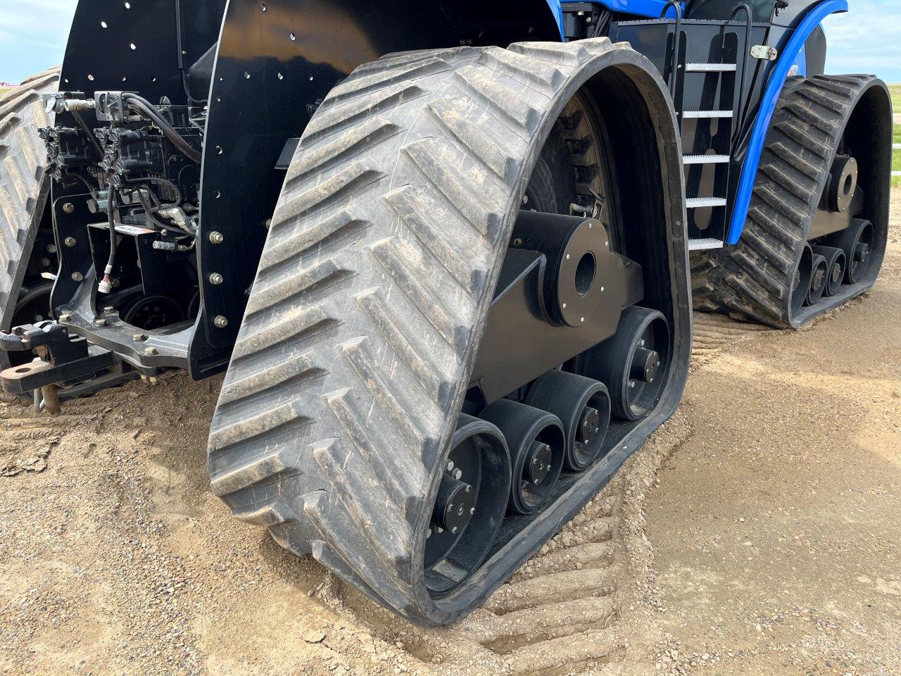 2019 New Holland T9.645 SmartTrax Tractor