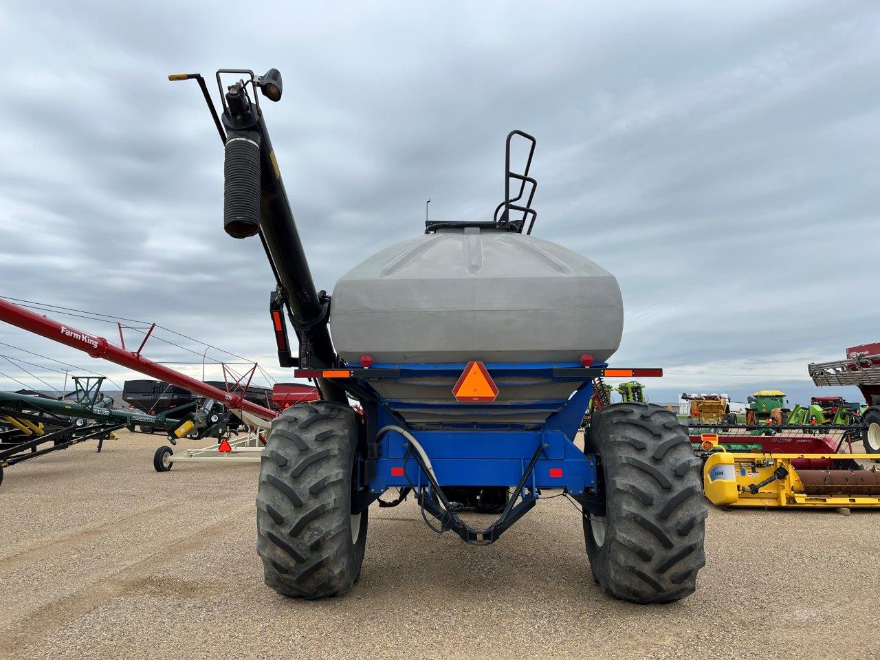 2010 New Holland P1060 430 Air Tank/Cart