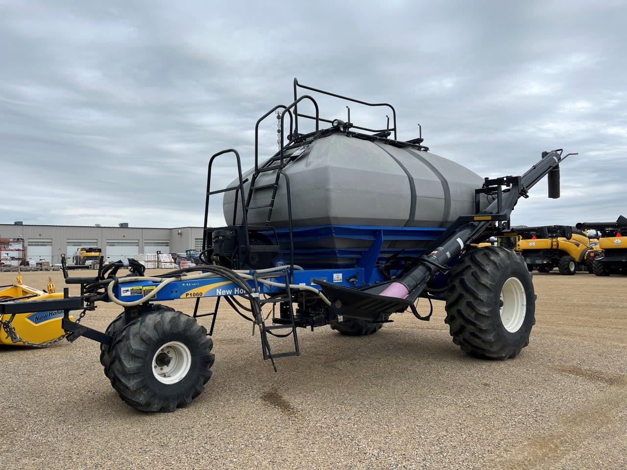 2010 New Holland P1060 430 Air Tank/Cart