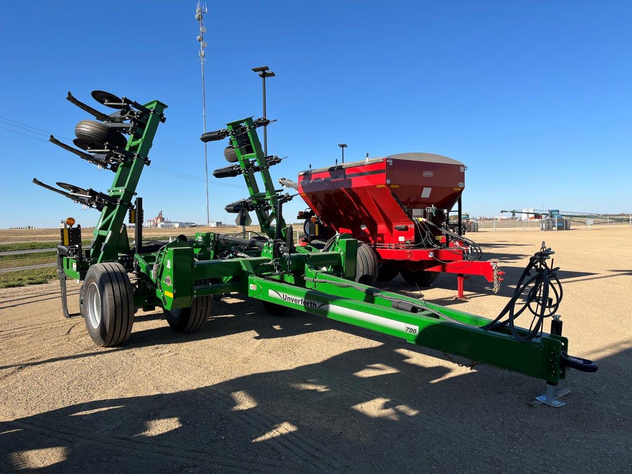 2024 Unverferth 122 ZONE BUILDER 12-Shank Folding Subsoiler