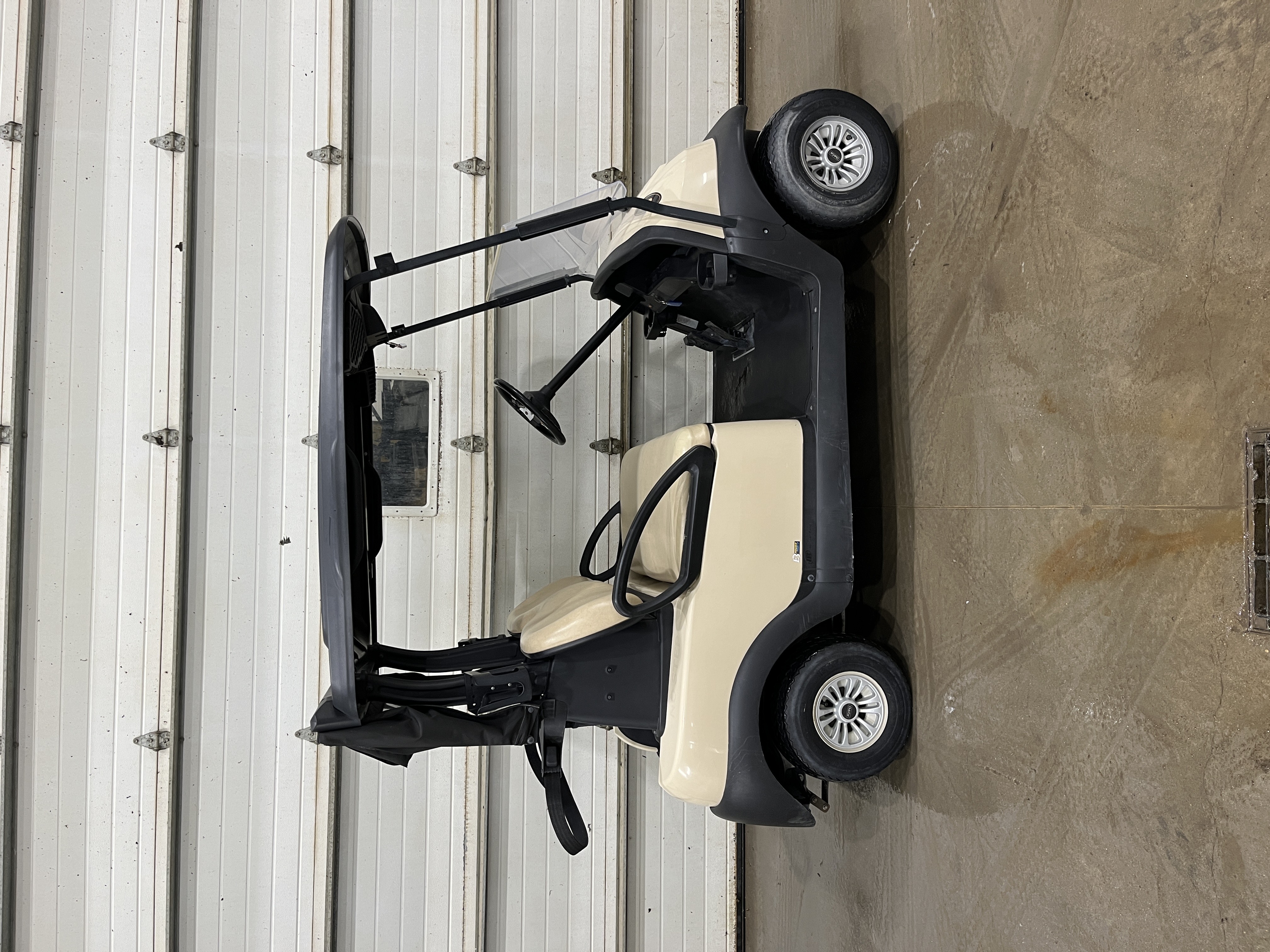 2015 Club Car Precedent - Electric Golf Cart