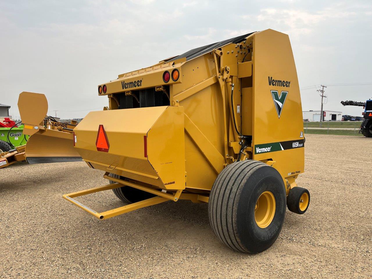 2018 Vermeer 605N Baler/Round