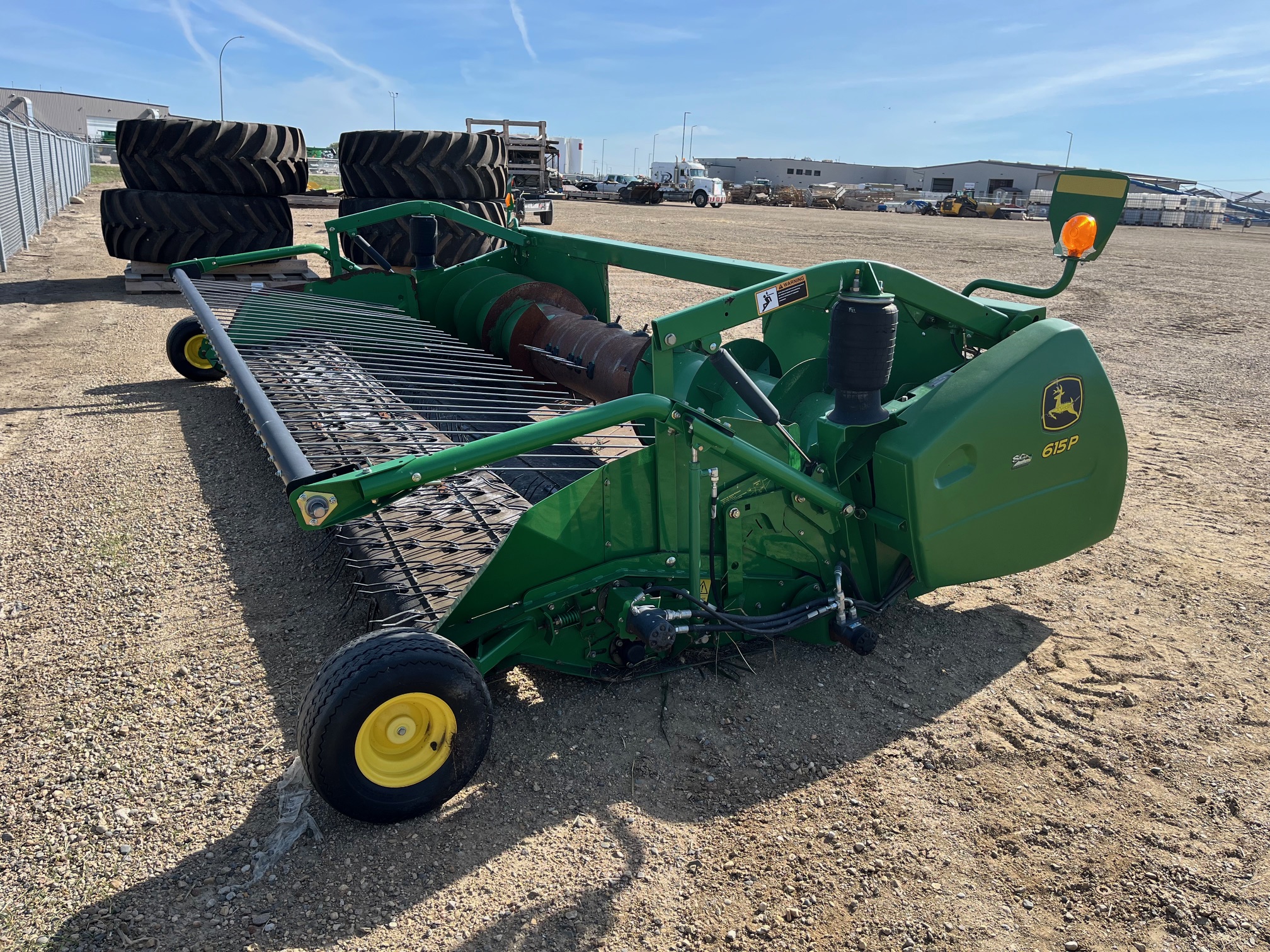 2010 John Deere 615P Header Combine