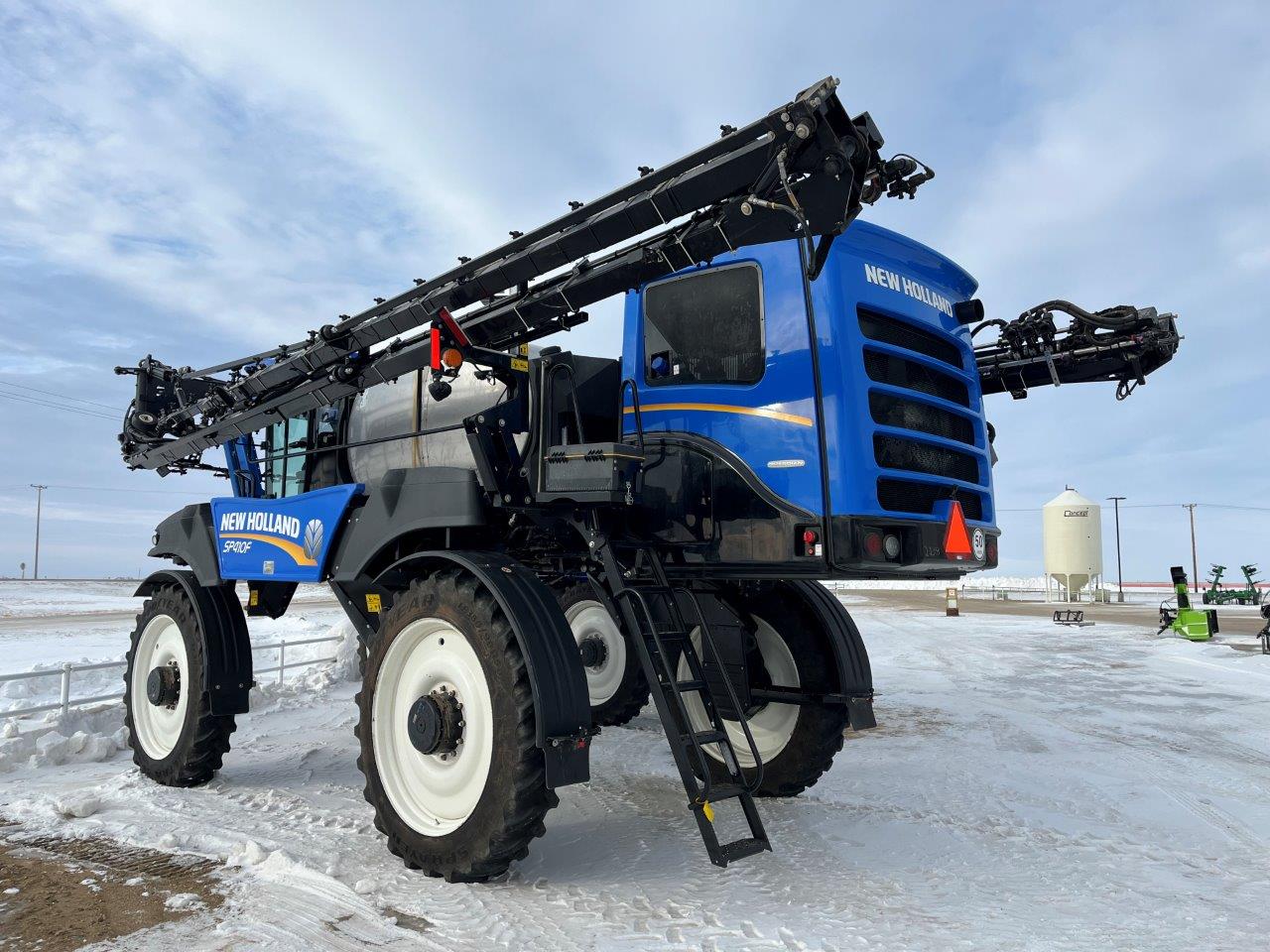 2020 New Holland SP.410F Sprayer/High Clearance