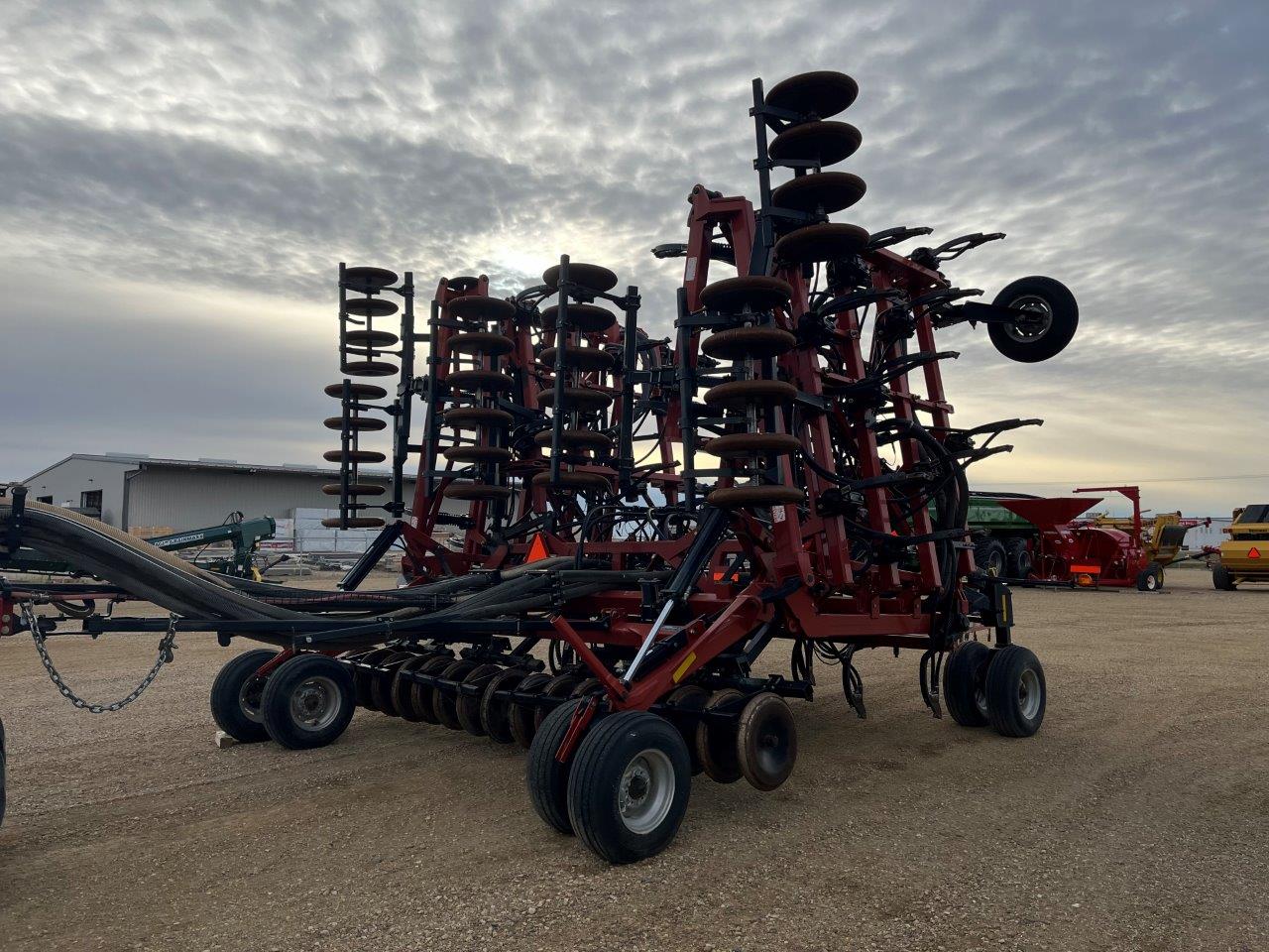 2010 Case IH Flex Hoe 400 48'12" w/ 3430 TBH Air Drill