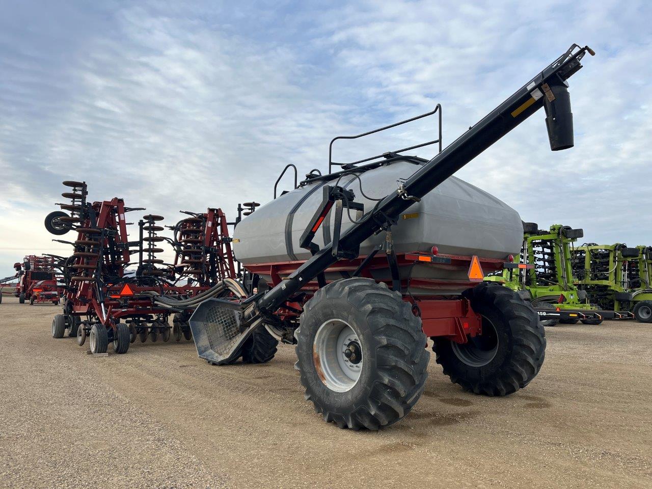 2010 Case IH Flex Hoe 400 48'12" w/ 3430 TBH Air Drill