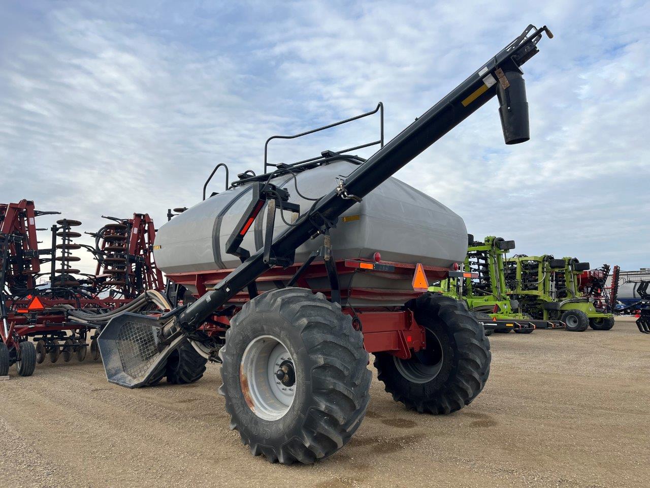 2010 Case IH Flex Hoe 400 48'12" w/ 3430 TBH Air Drill