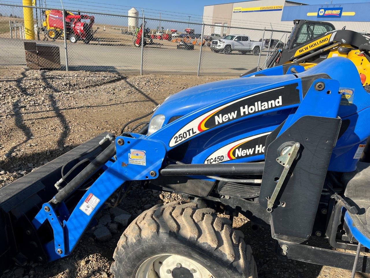 2007 New Holland TC45DA Tractor