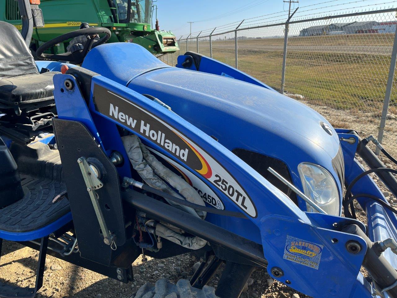 2007 New Holland TC45DA Tractor