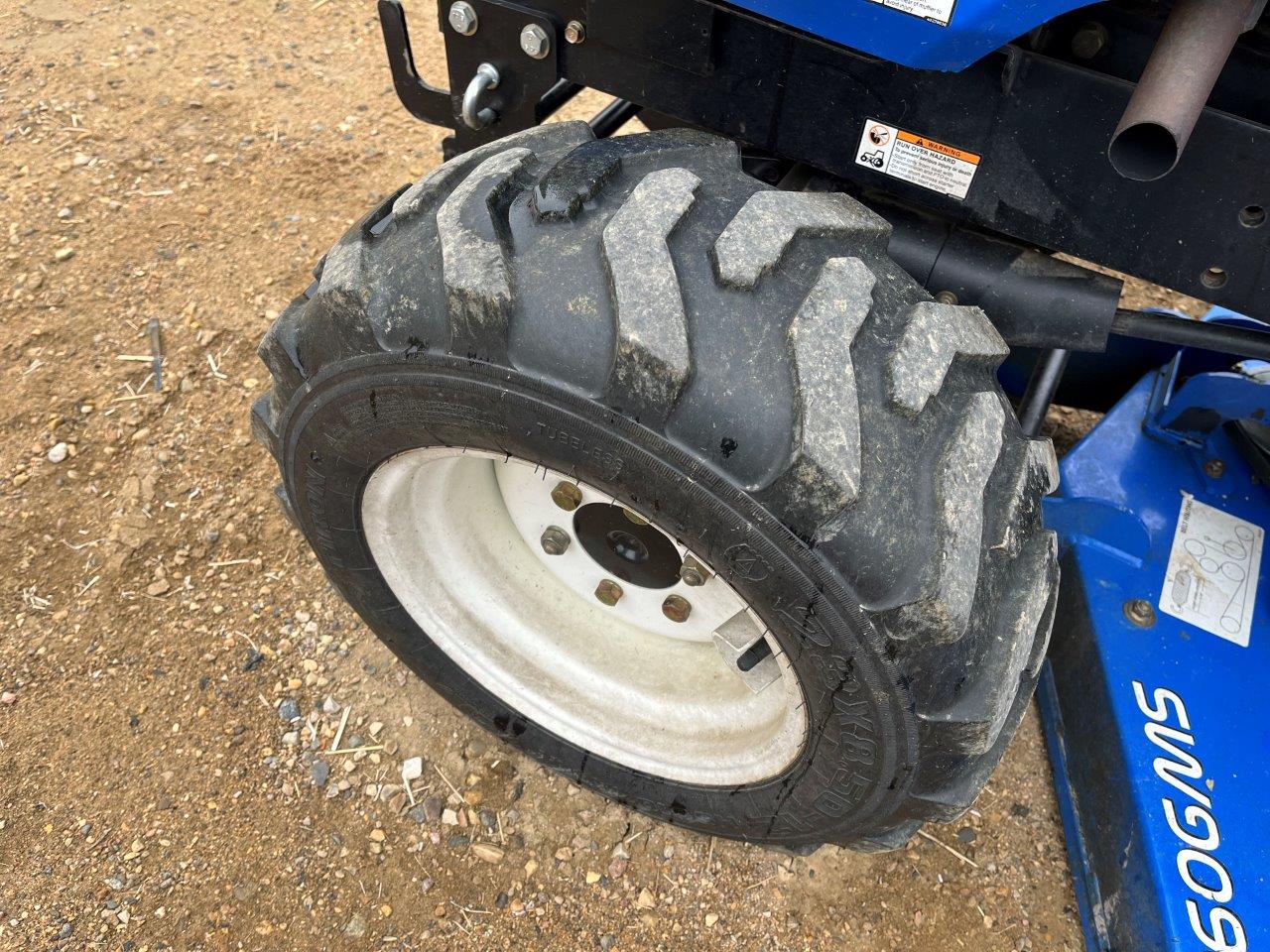 2015 New Holland Boomer 24 Tractor