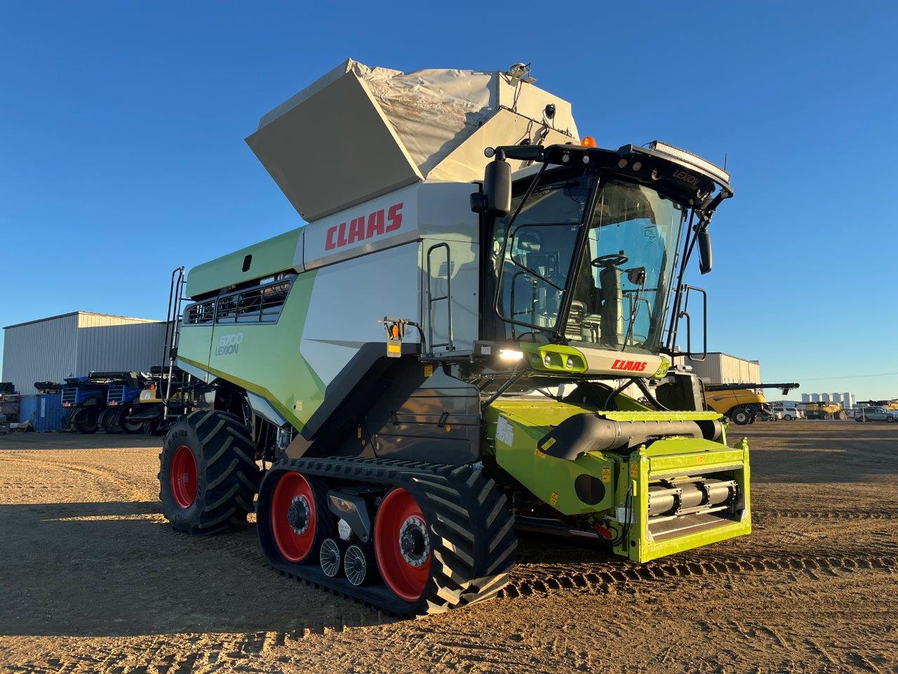 2022 CLAAS 8700TT Combine