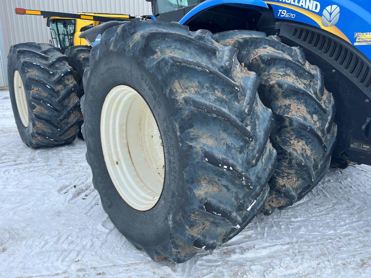 2013 New Holland T9.670HD Tractor