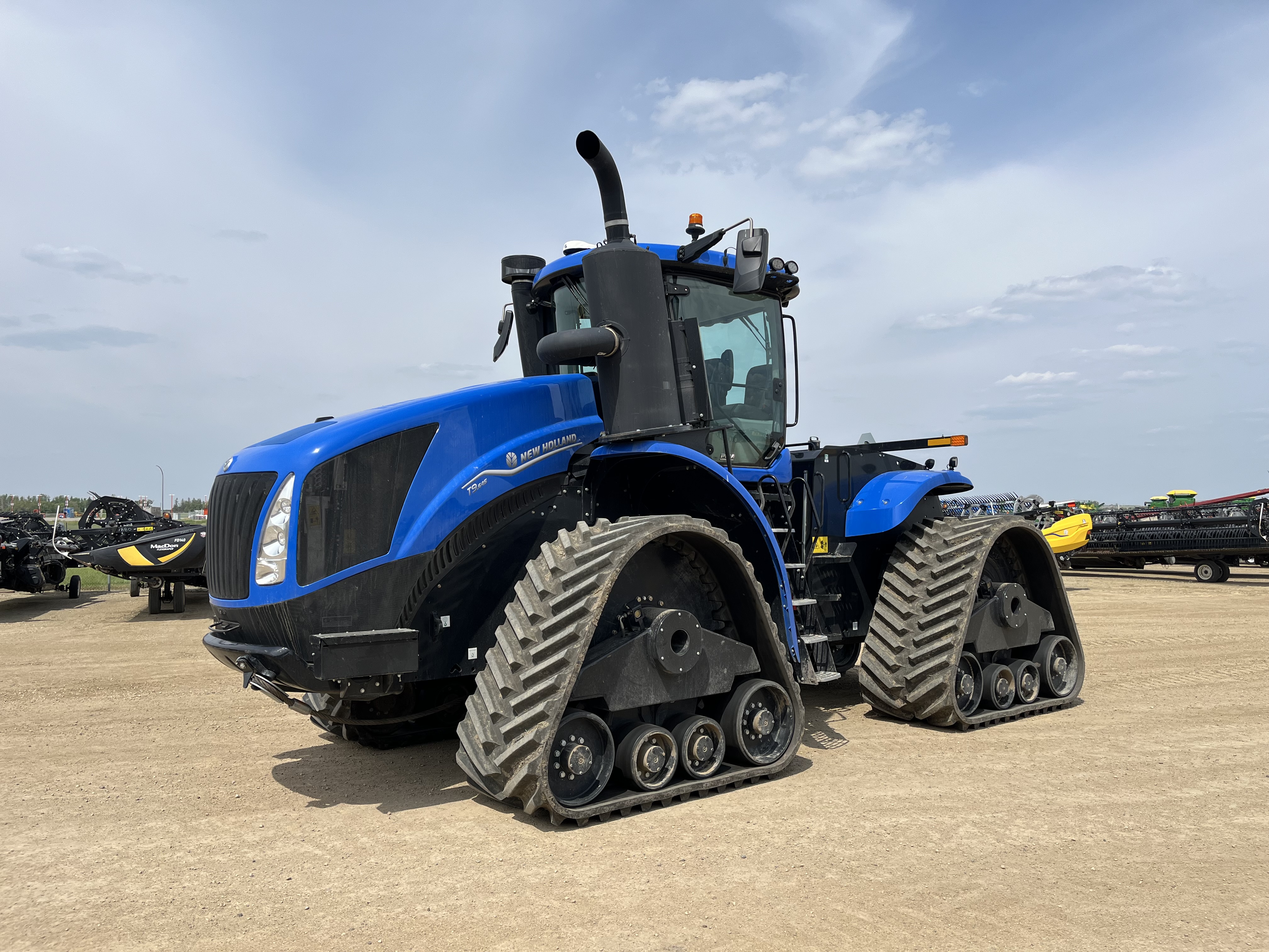 2023 New Holland T9.645 SmartTrax Tractor